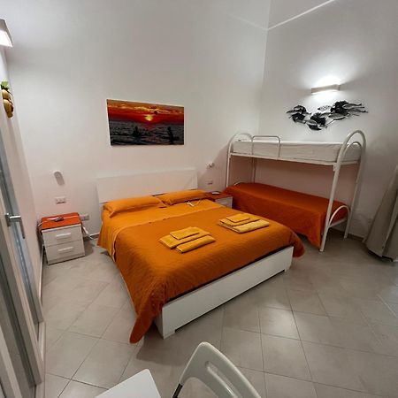 Ferienwohnung La Terrazza Sul Mare Santa Maria al Bagno Exterior foto